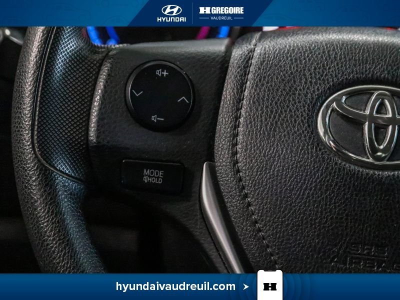 Toyota Corolla 2018 Bleu Laval - photo #20