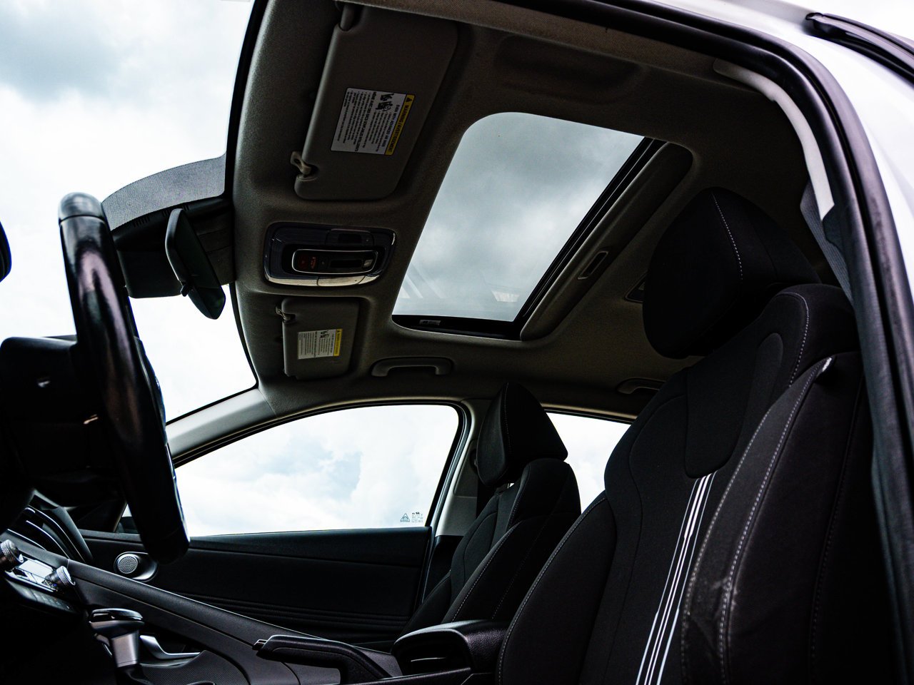 2022 Hyundai Elantra Preferred IVT White Sherwood Park - photo #15