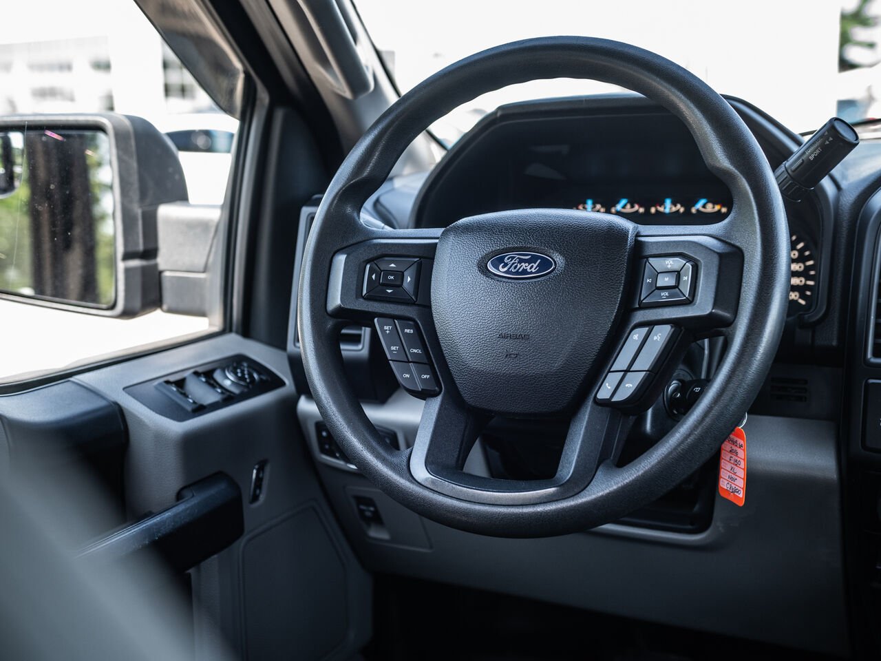 Ford F-150 2016 Blanc Sainte-Julienne - photo #23