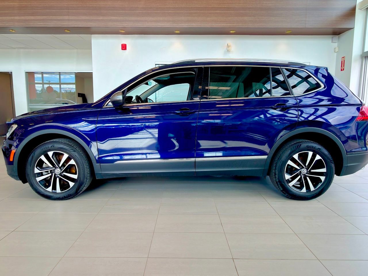 Volkswagen Tiguan 2021 Bleu Notre-Dame-des-Prairies - photo #8
