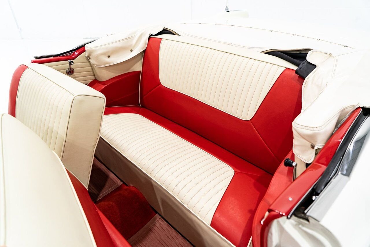 Pontiac Starchief **PRIX EN USD** Beautifully presented from former restoration 1955 Blanc Montréal - photo #12