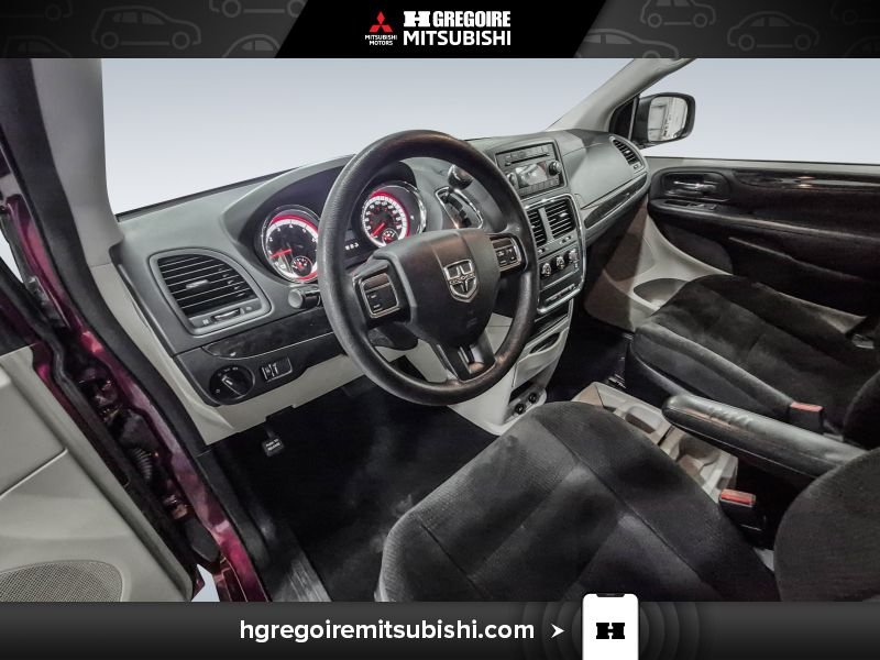 2017 Dodge GR Caravan Brown Blainville - photo #15