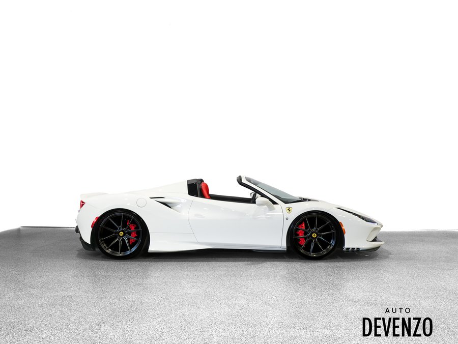 Ferrari F8 Spider 2023 2023 Blanc