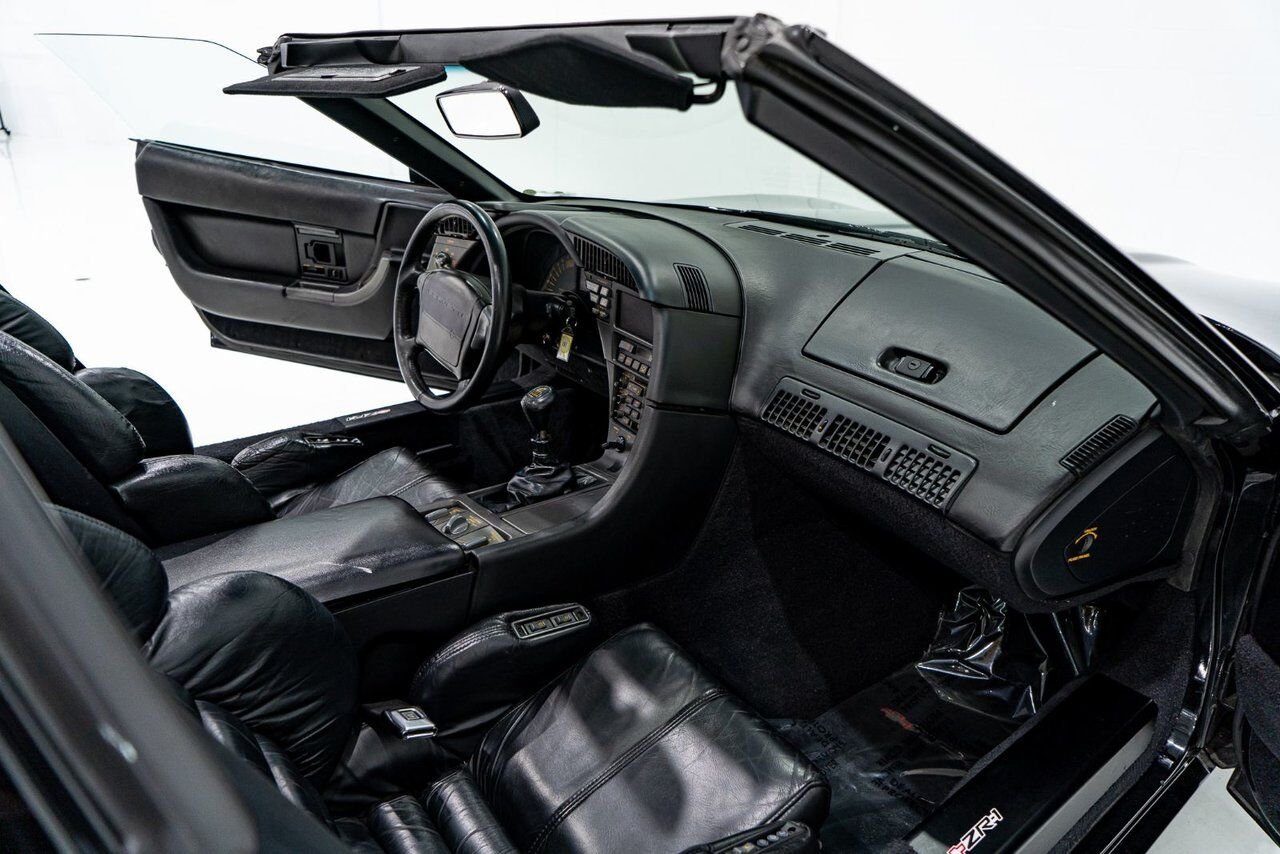 Chevrolet Corvette ZR1 | PRIX EN USD 1990 Noir Montréal - photo #59