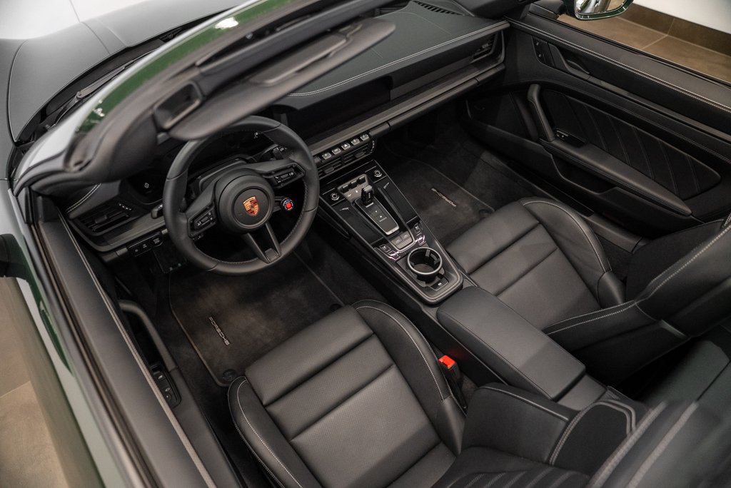 Porsche 911 Targa 4 GTS \\ No luxury TAX 2026 Vert Kirkland - photo #18