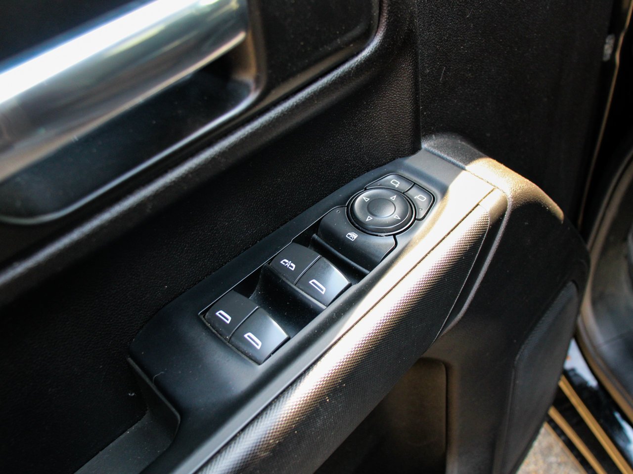 2024 GMC Sierra 1500 4WD Crew Cab 147 Pro Black Sherwood Park - photo #15