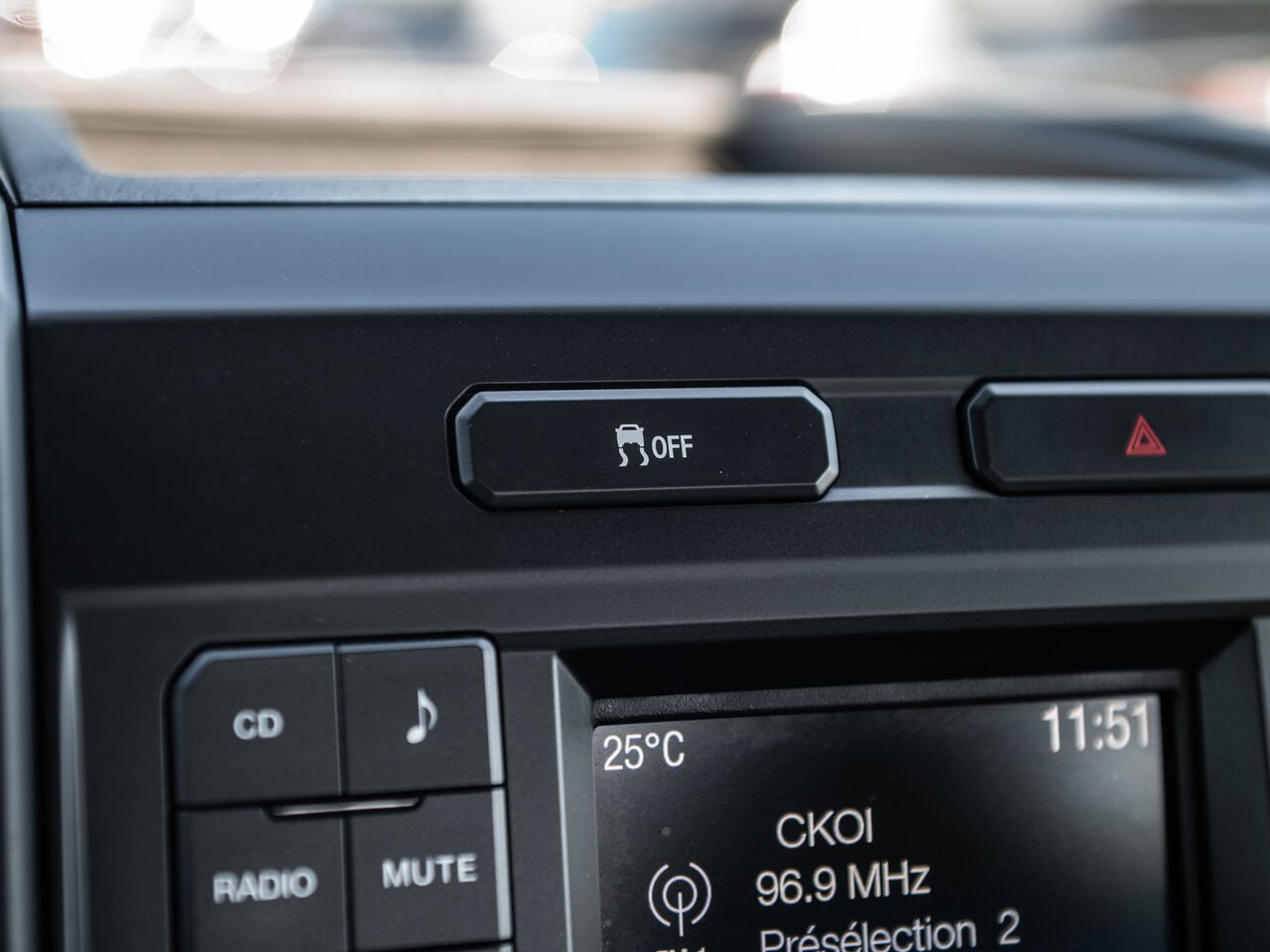 Ford F-150 2016 Blanc Sainte-Julienne - photo #17