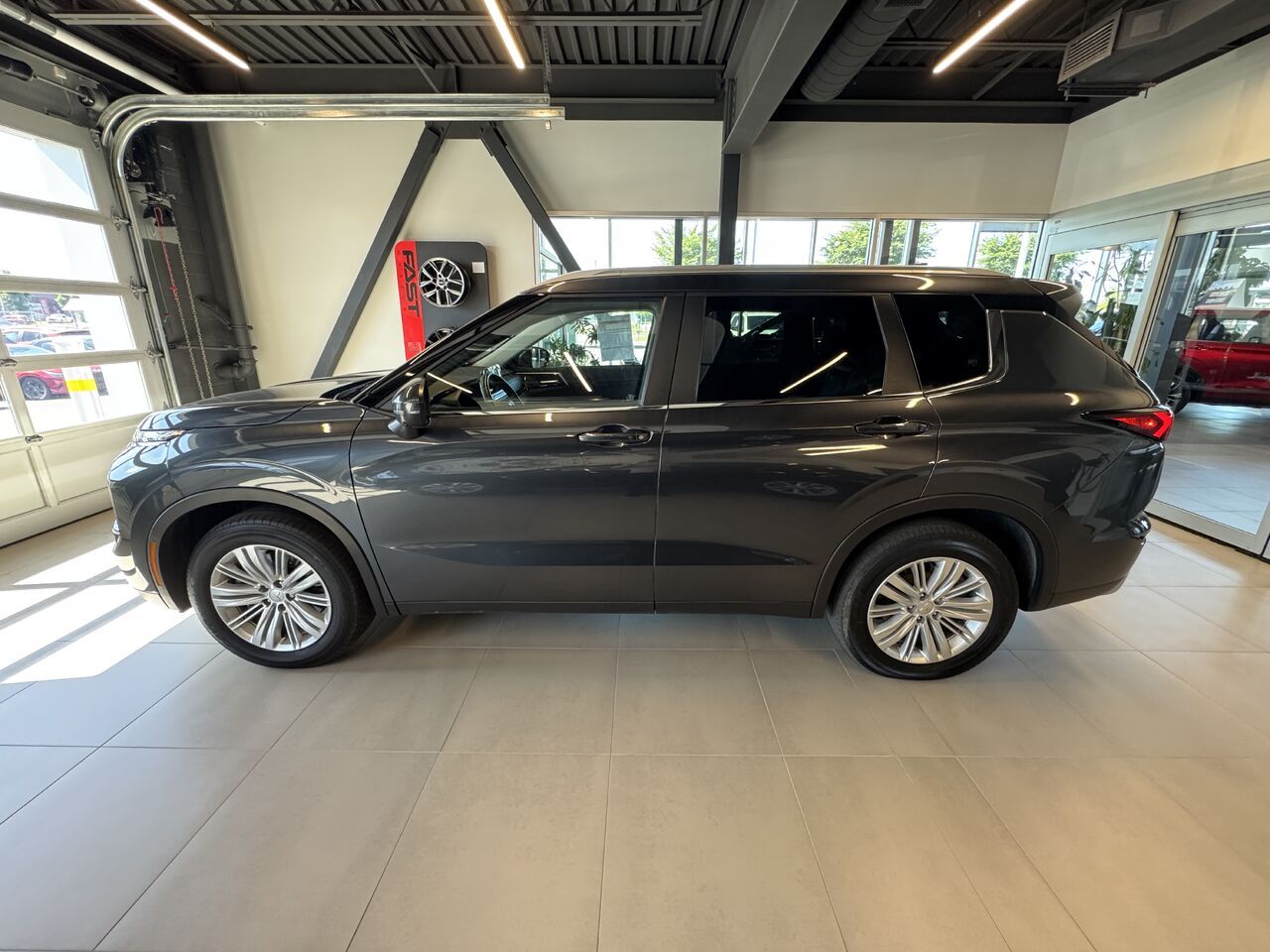 2024 Mitsubishi Outlander