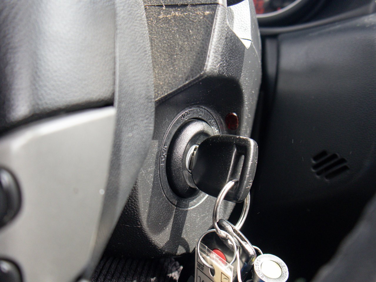 2007 Mazda Mazda3 4dr Sdn Auto GT Silver Sherwood Park - photo #24