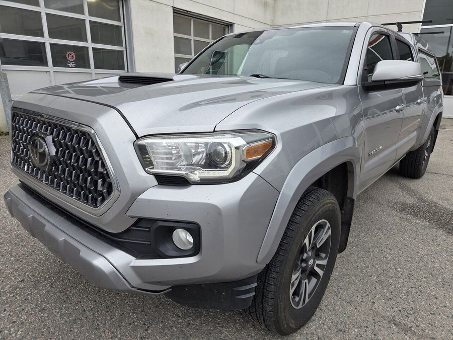 2018 Toyota TACOMA 2018 Silver