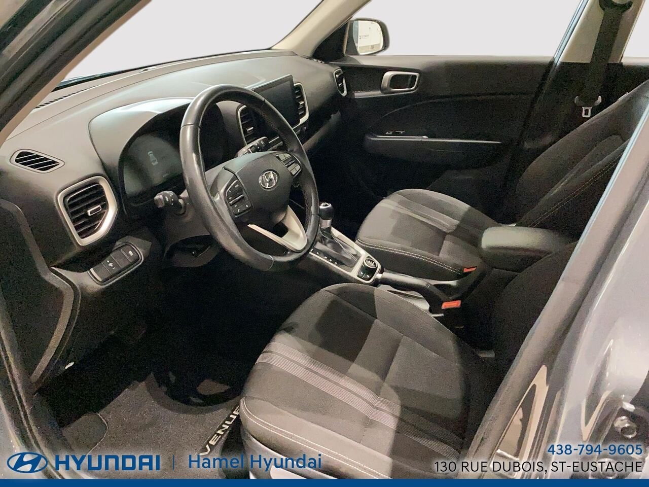 2024 Hyundai Venue Grey Saint-Eustache - photo #7