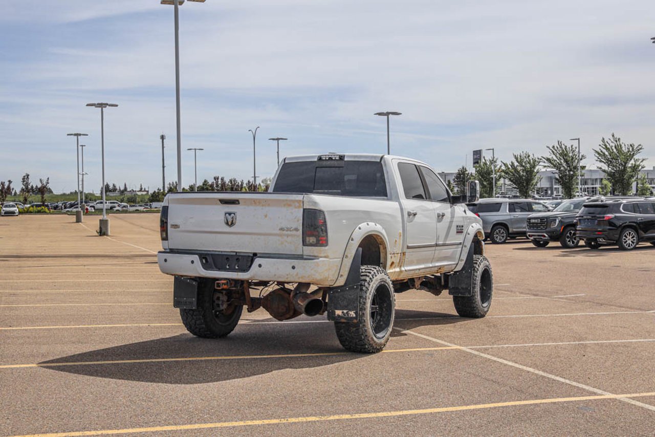 2013 Ram 3500 4WD Crew Cab 149 Laramie White Sherwood Park - photo #8