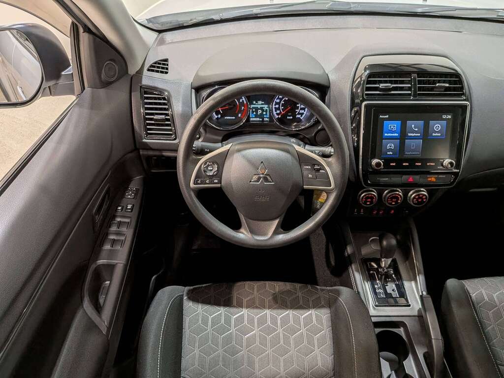 2023 Mitsubishi RVR ES FWD White Val-David - photo #11