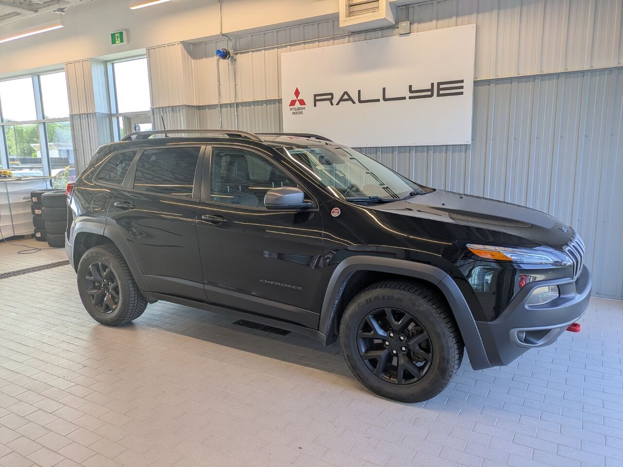 Jeep Cherokee 2017 Noir Gatineau - photo #0