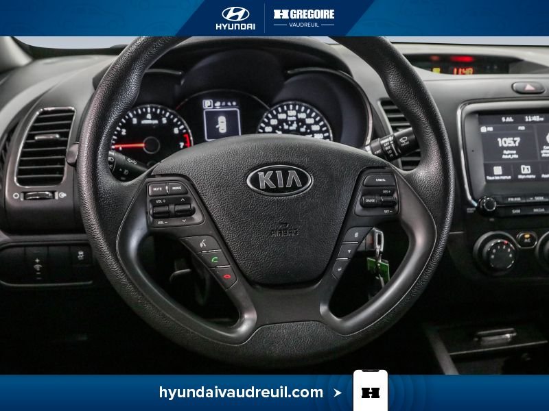 2018 Kia Forte Blue Laval - photo #19