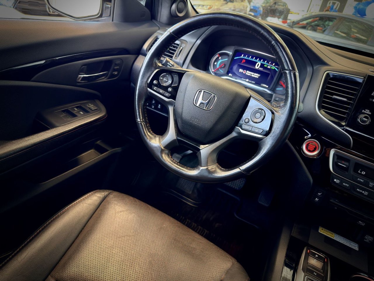 2019 Honda Pilot Black Notre-Dame-des-Prairies - photo #19