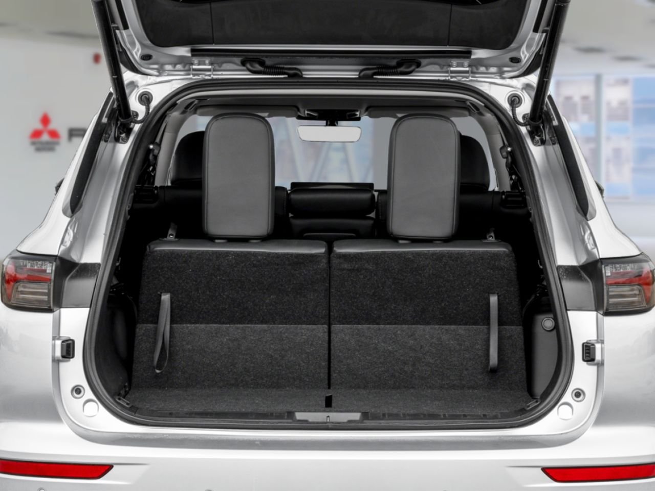 2026 MITSUBISHI Outlander Sterling Silver Gatineau - photo #3