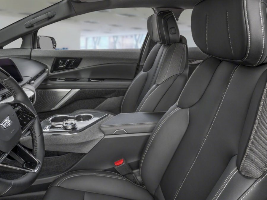 2027 CADILLAC OPTIQ 2027 White