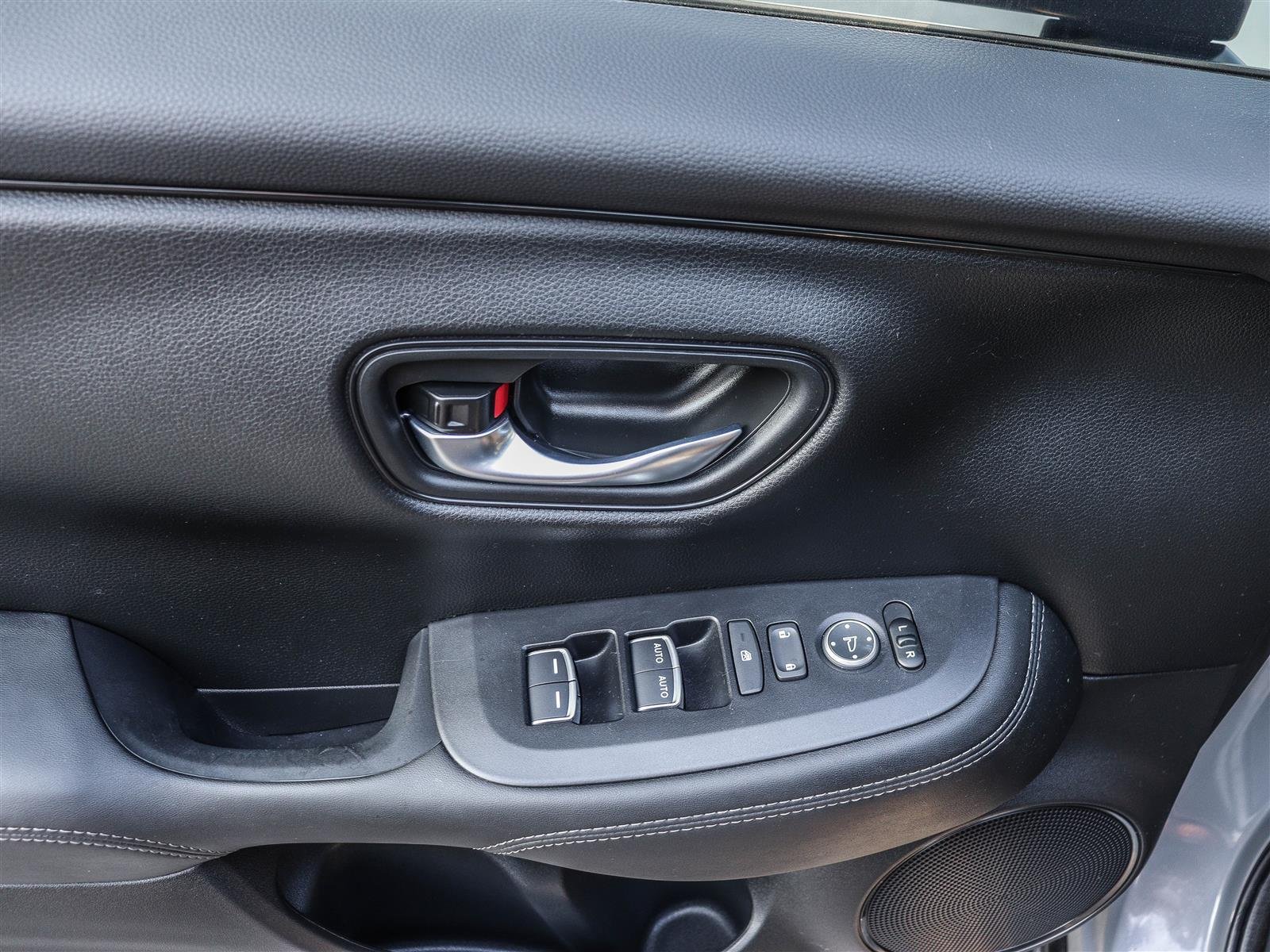 2026 Honda HR-V EX-L Ottawa & Gatineau - photo #9
