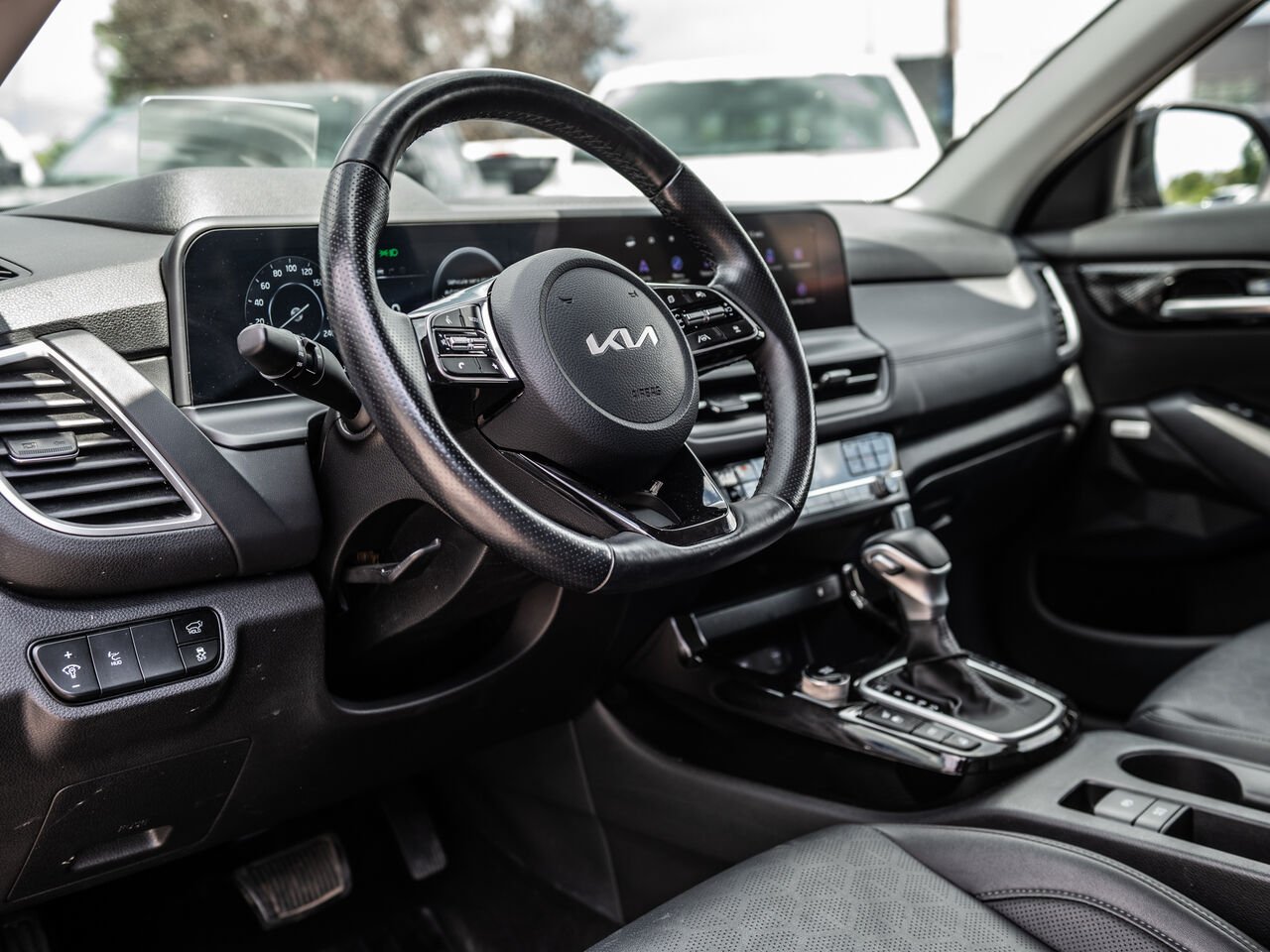 Kia Seltos 2024 Noir Sainte-Julienne - photo #11