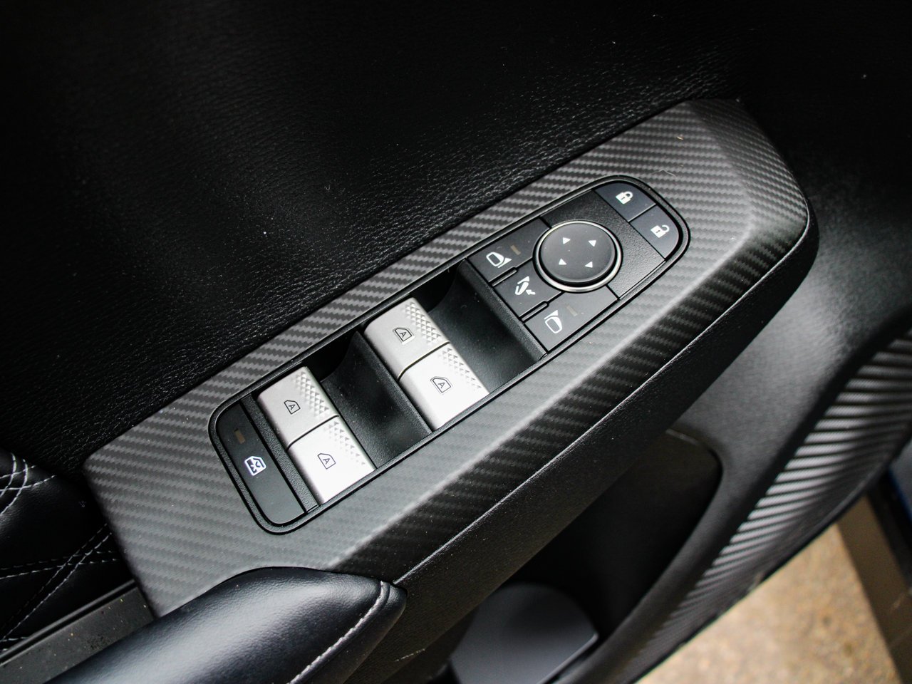 2024 Mitsubishi Outlander GT S-AWC Blue Sherwood Park - photo #16