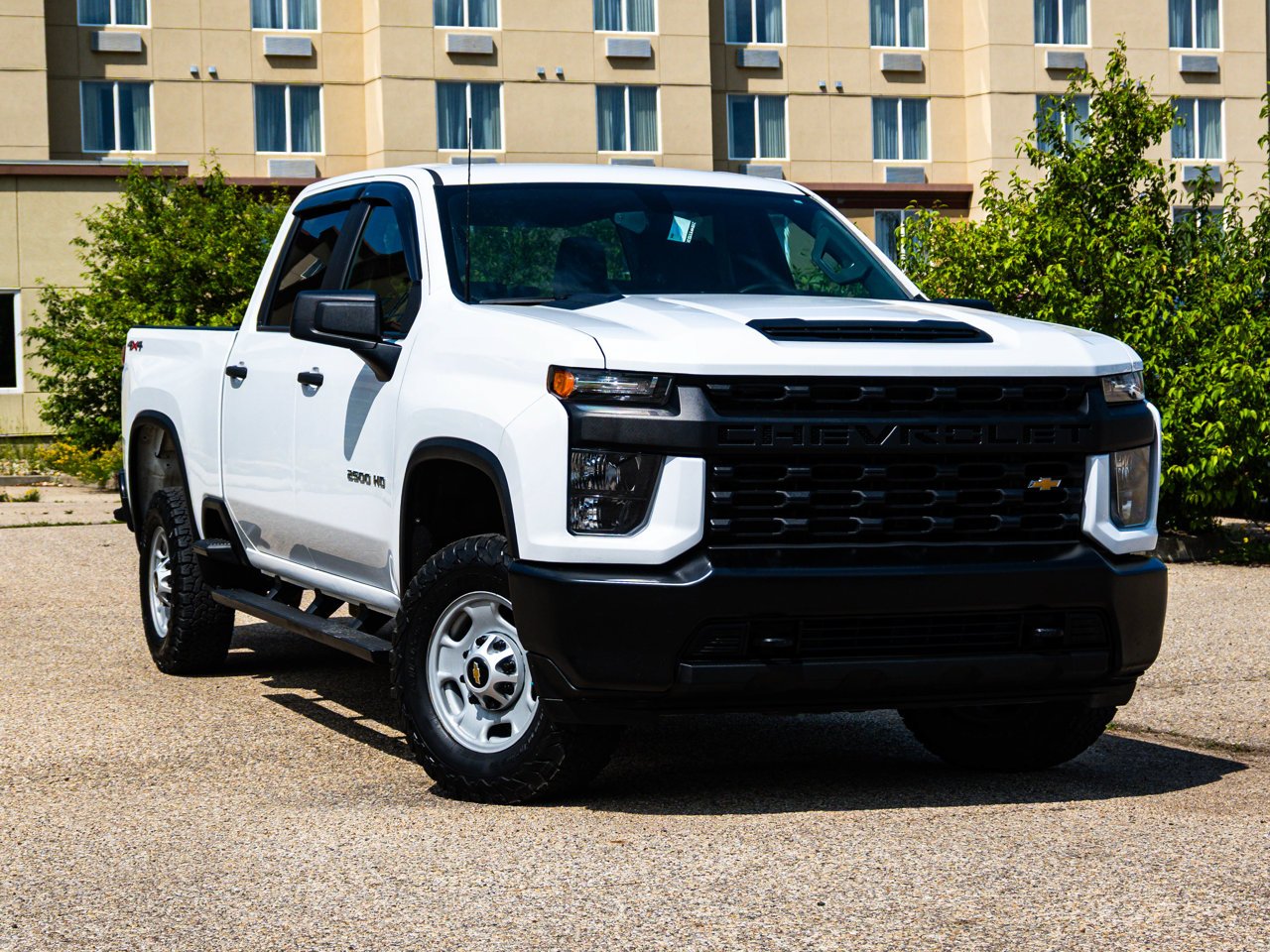 2022 Chevrolet Silverado 2500HD 4WD Crew Cab 159 Work Truck White Sherwood Park - photo #1