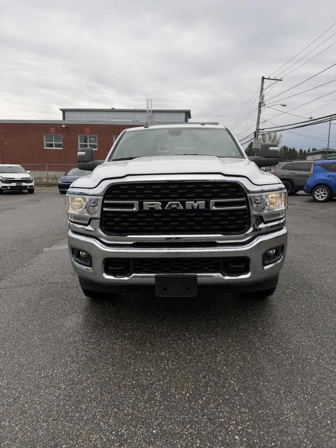 2024 RAM 3500 White Nantes - photo #3