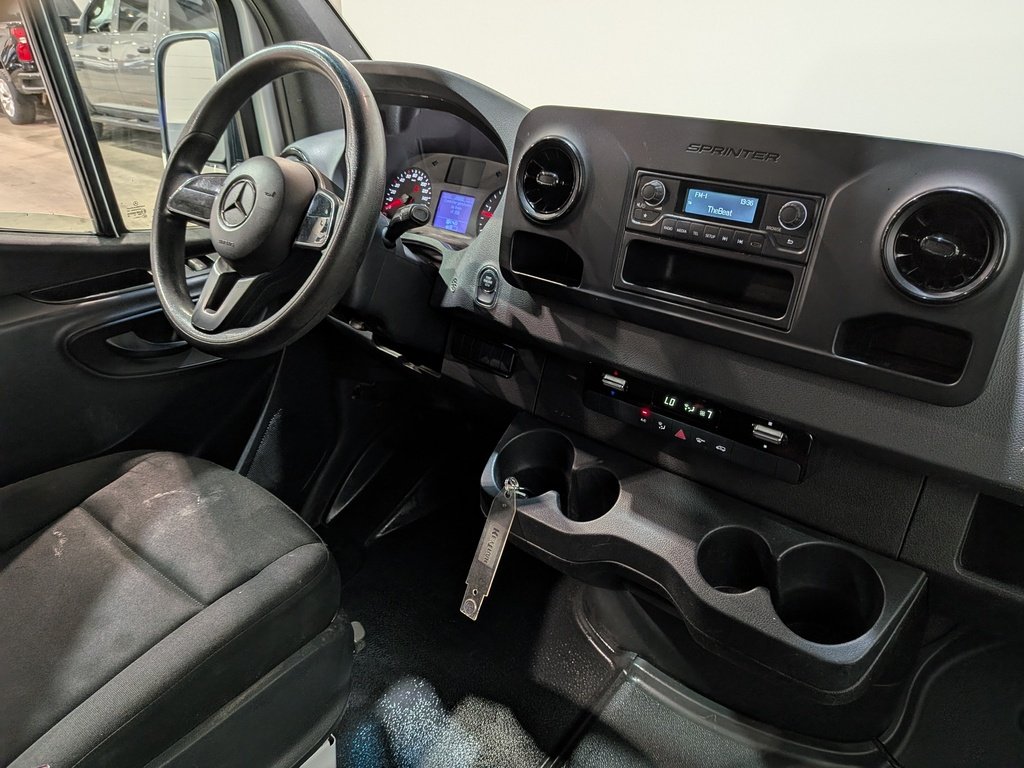 Mercedes-Benz Sprinter Van 2500 High Roof V6 144" 2020 Blanc Val-David - photo #18