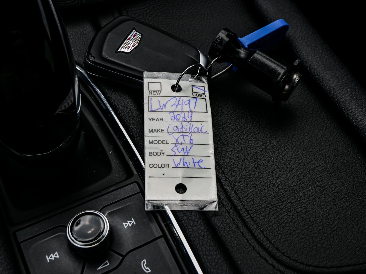 2024 Cadillac XT6 AWD 4dr Luxury White Sherwood Park - photo #35