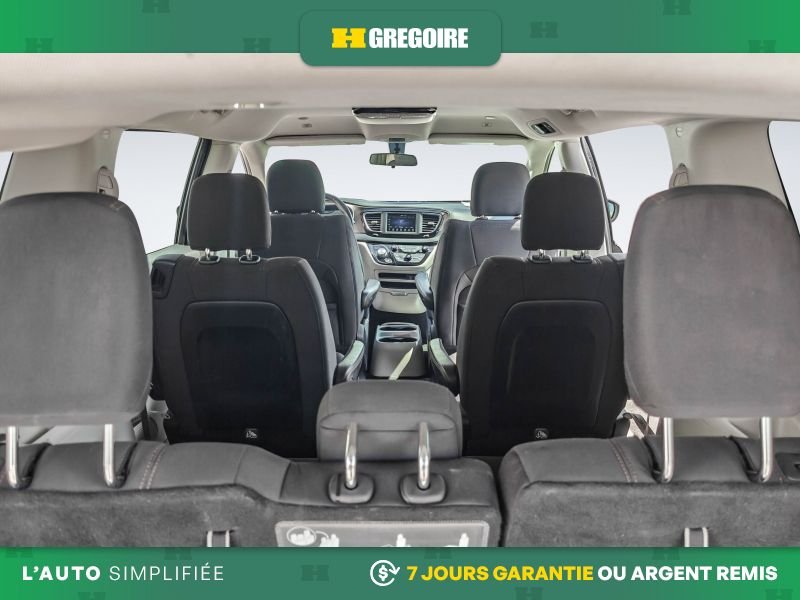 Chrysler Pacifica 2019 Gris Blainville - photo #22