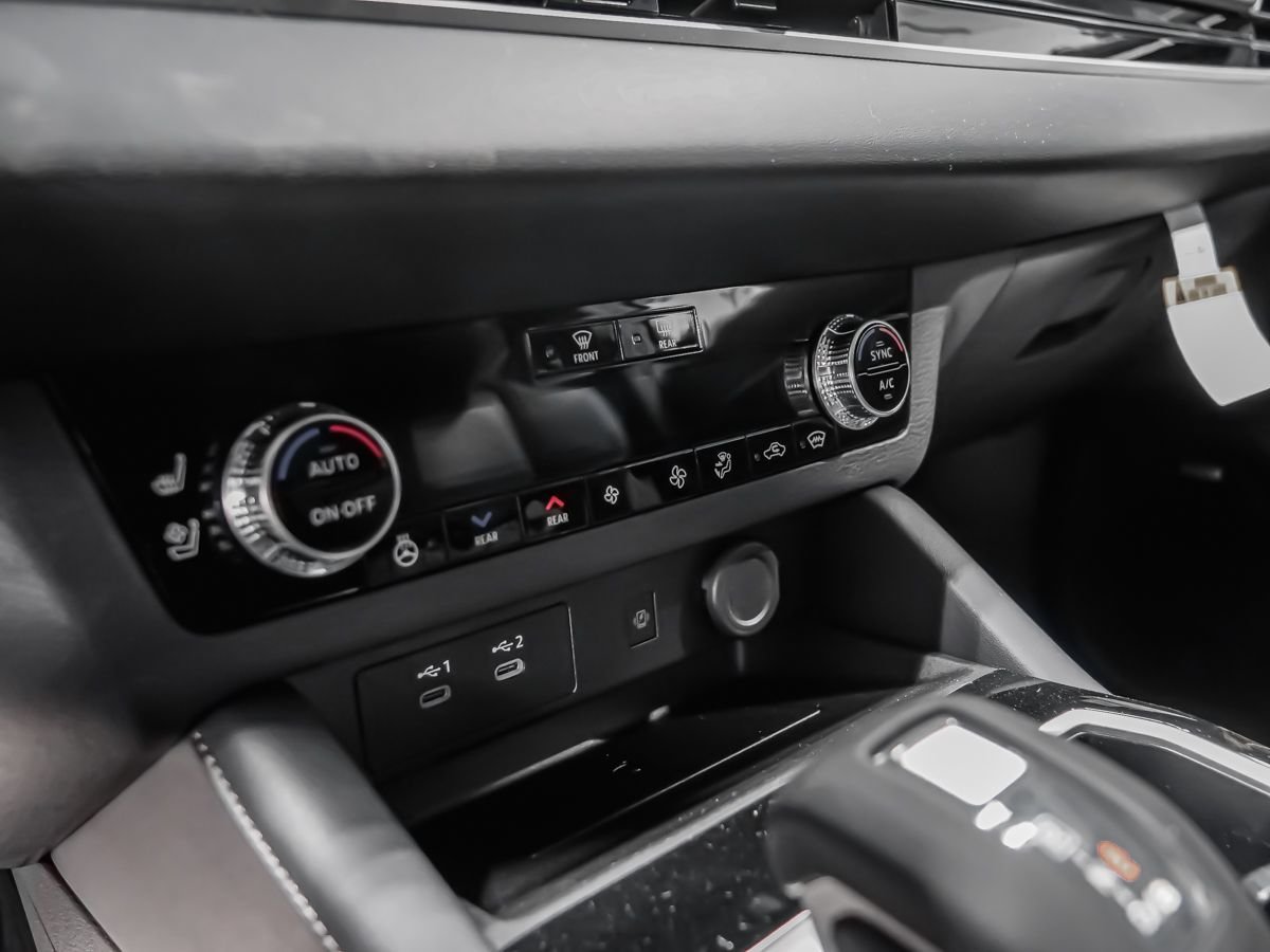 2026 Mitsubishi Outlander Plug-In Hybrid SEL Black Diamond Premium Finish Montreal - photo #17