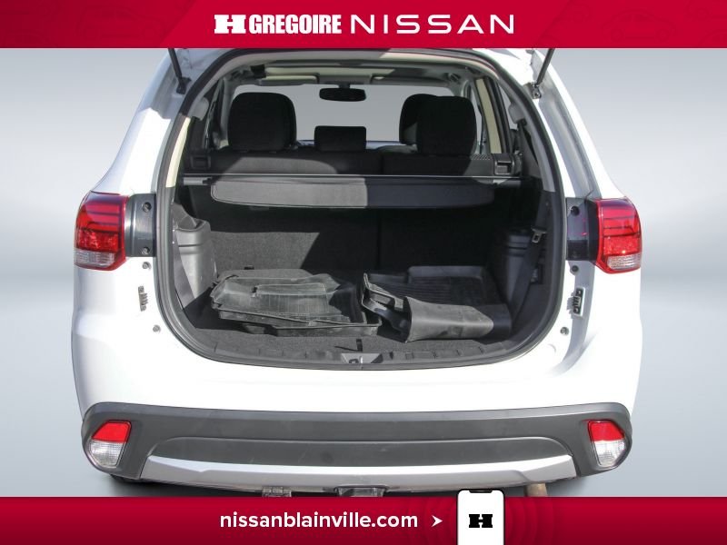 2018 Mitsubishi Outlander White Blainville - photo #25