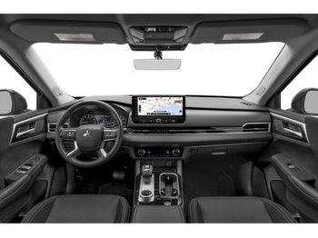 Mitsubishi Outlander ES