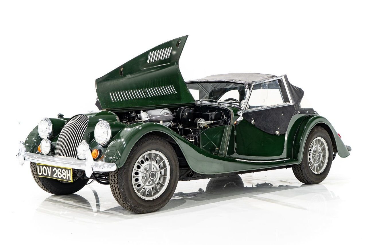 1970 Morgan Plus 8 Unrestored with only 7137km (4435miles) | PRIX EN USD Green Montreal - photo #23