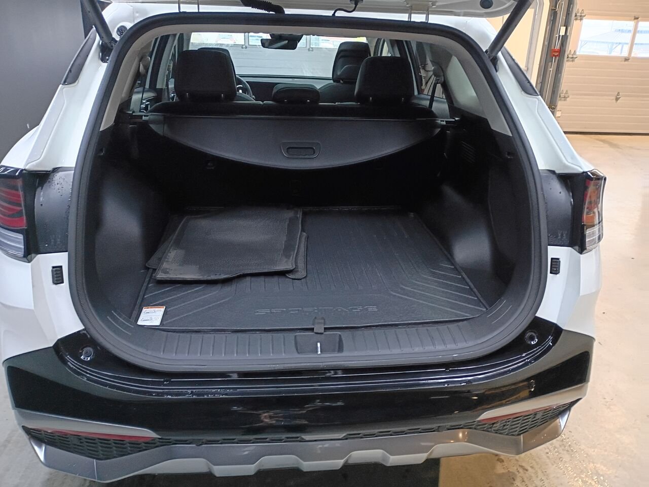 Kia Sportage hybride rechargeable 2023 Blanc Blainville - photo #13