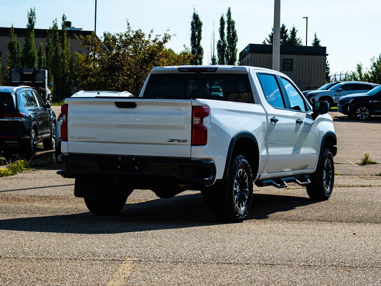 2025 Chevrolet Silverado 1500 4WD Crew Cab 147 ZR2 White Sherwood Park - photo #12