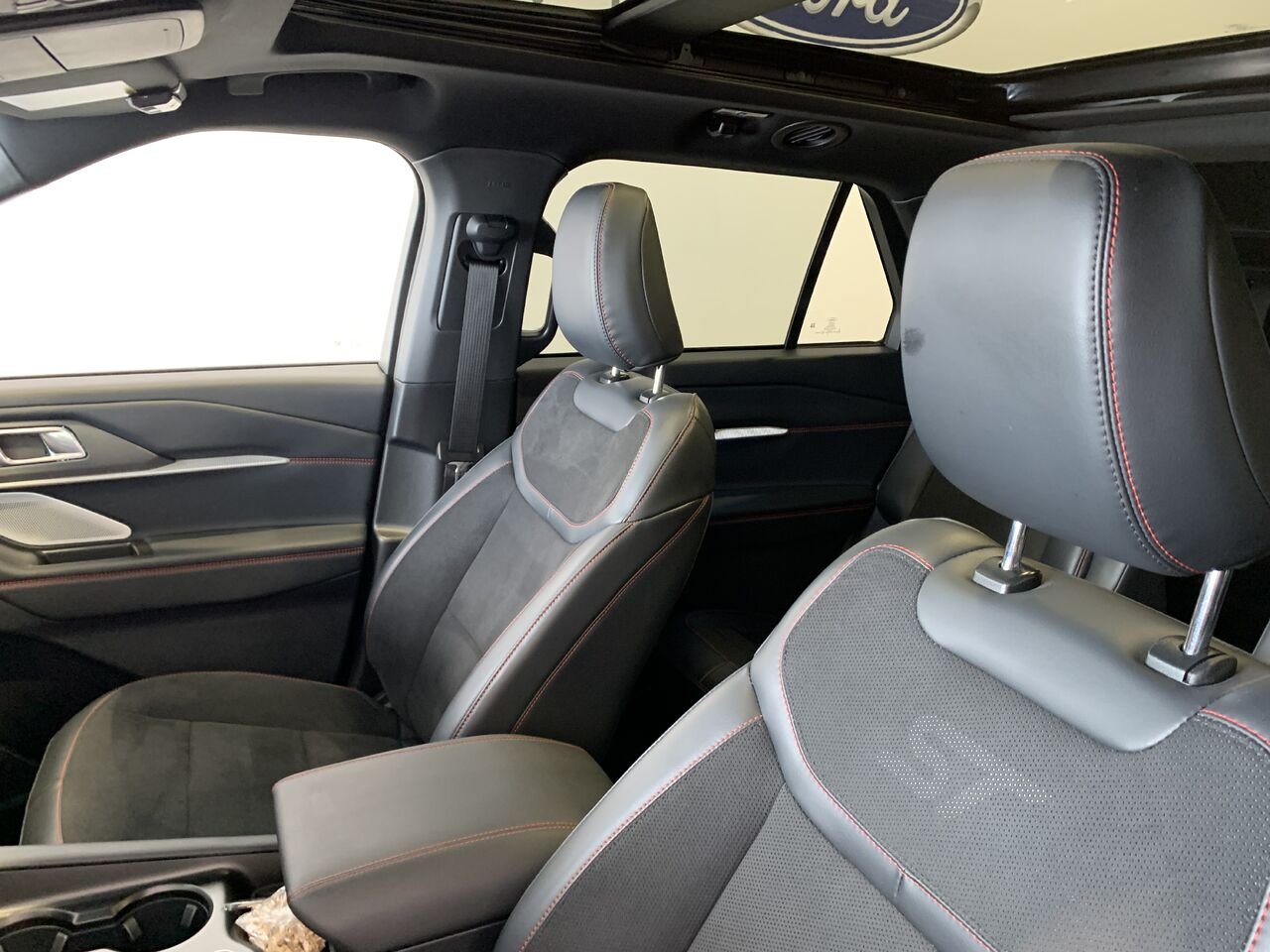 Ford Explorer ST EXPLORER ST 4WD 2025 Blanc Châteauguay - photo #30