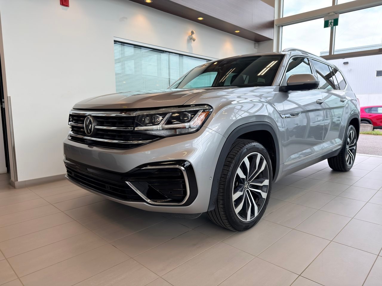 Volkswagen Atlas 2021 Gris Notre-Dame-des-Prairies - photo #6