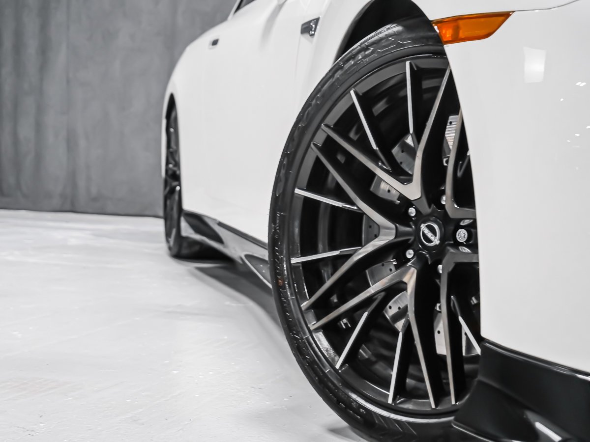 Nissan GT-R PREMIUM 2023 Blanc Montréal - photo #40
