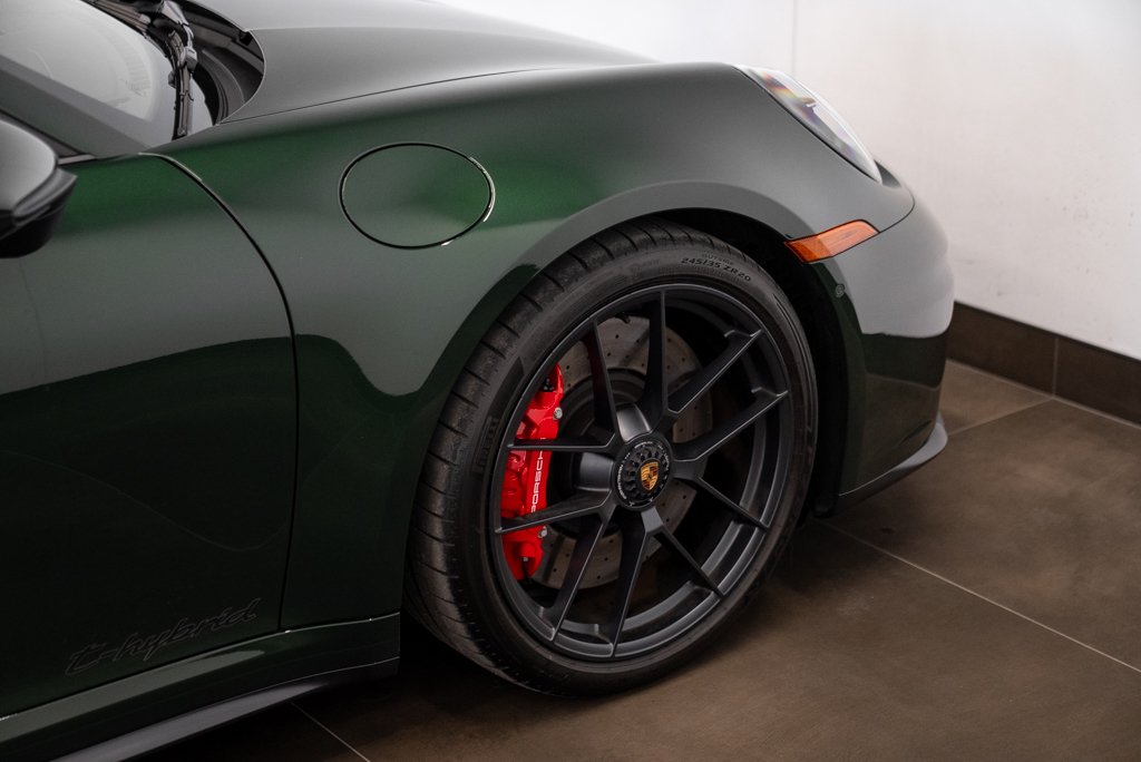 Porsche 911 Targa 4 GTS \\ No luxury TAX 2026 Vert Kirkland - photo #14
