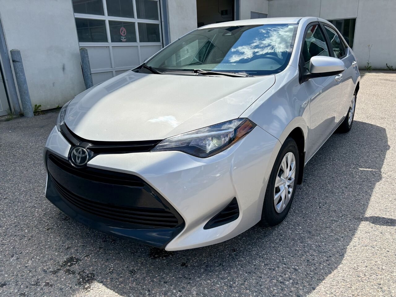 2017 Toyota COROLLA Silver Mont-Laurier - photo #4