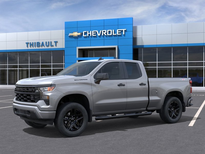 CHEVROLET SILVERADO 1500 Custom cabine double 4RM 147 po 2026 Gris