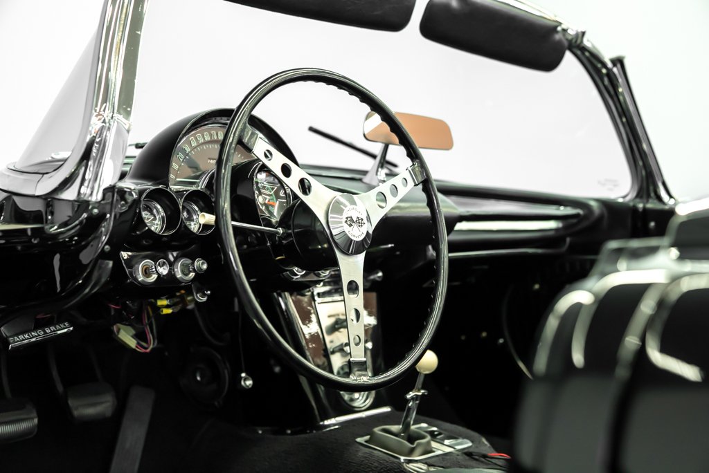 Chevrolet Corvette 1962 Noir Montréal - photo #25