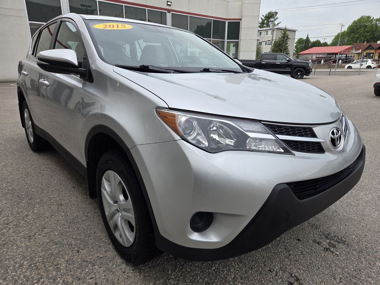 Toyota RAV4 2015 Argent Mont-Laurier - photo #2