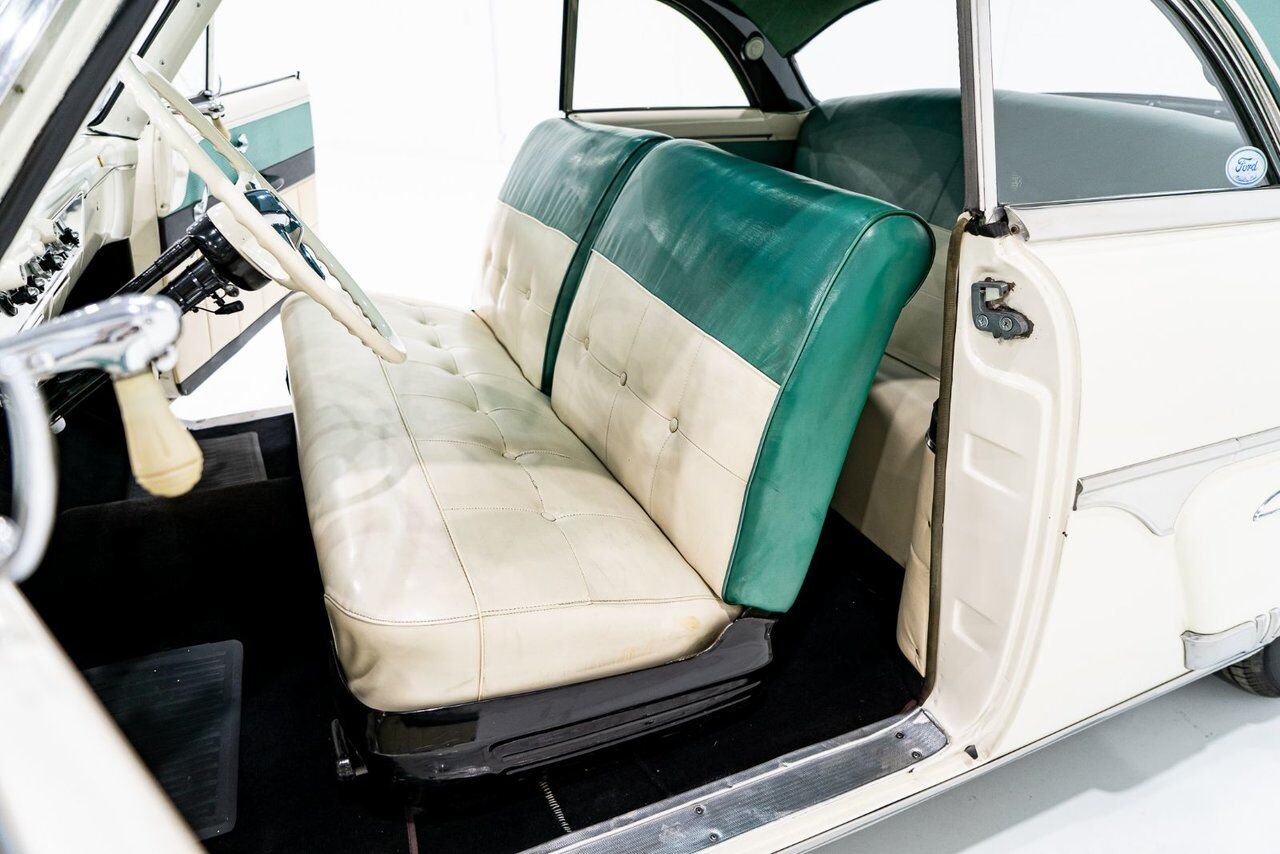 1954 Ford Crestline Skyliner rare glass top long term ownership White Montreal - photo #72