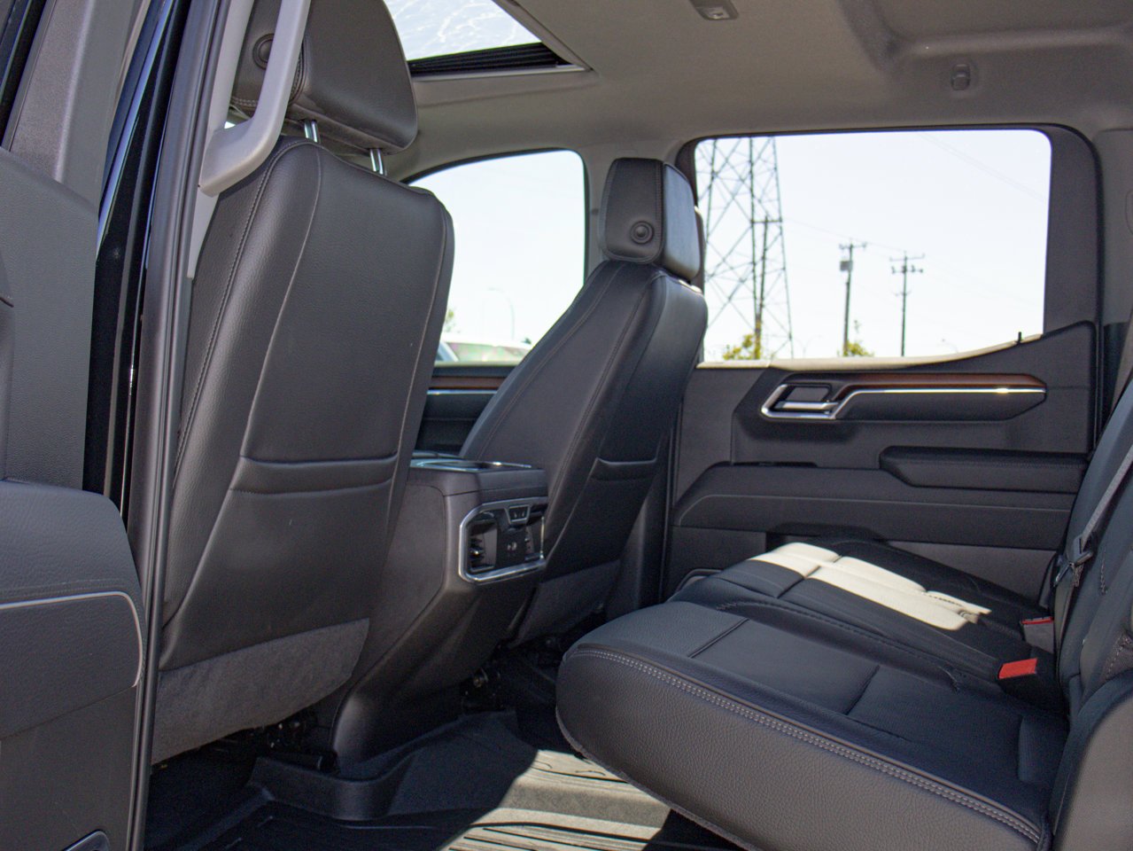 2025 GMC Sierra 1500 4WD Crew Cab 147 Denali Black Sherwood Park - photo #34