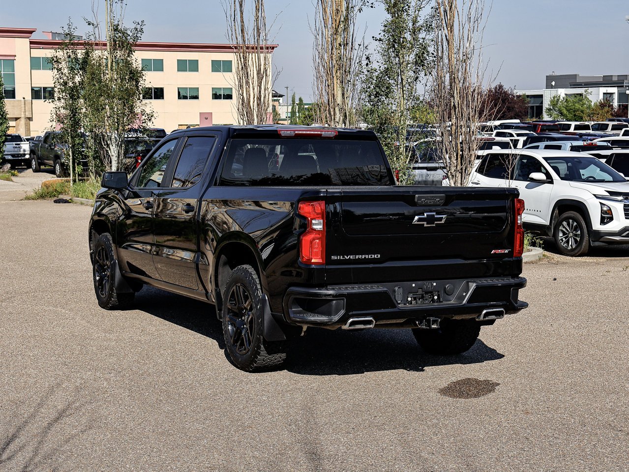 2023 Chevrolet Silverado 1500 4WD Crew Cab 147 RST Black Sherwood Park - photo #10