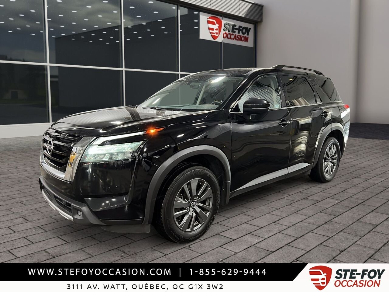2024 Nissan Pathfinder Black Québec - photo #0
