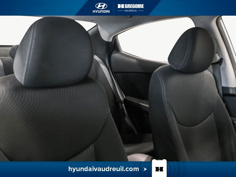 2016 Hyundai Elantra White Laval - photo #26