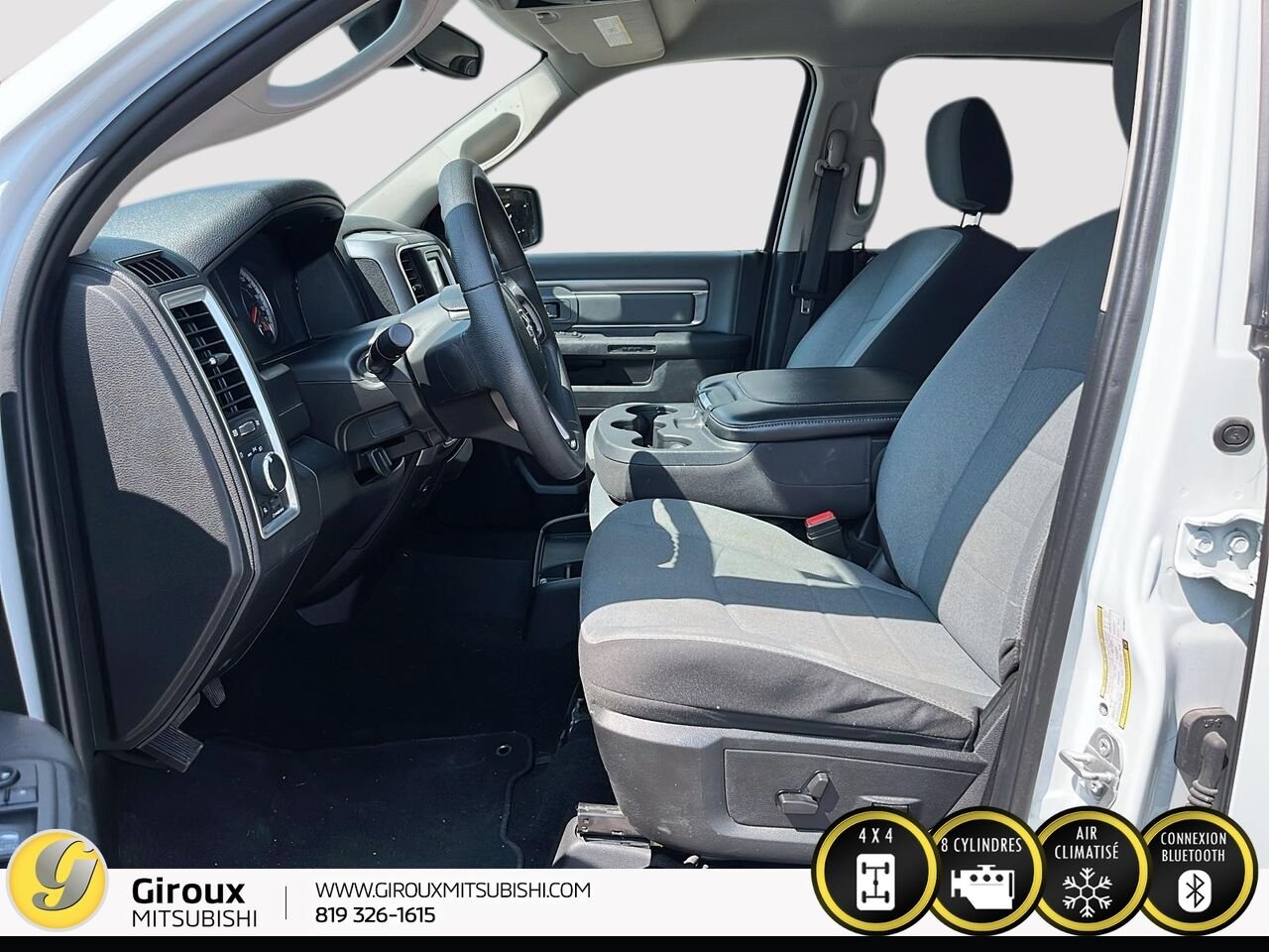2022 RAM 1500 CLASSIC White Sainte-Agathe-des-Monts - photo #8